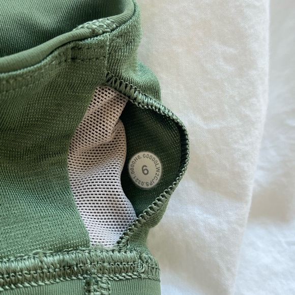 Lululemon High Neck Energy Bra - Picture 3 of 6